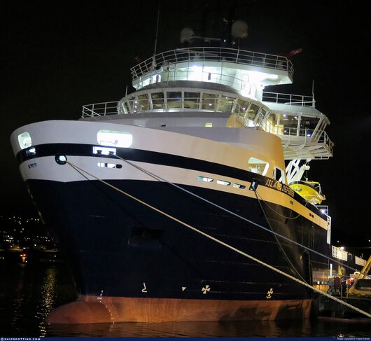 Island Defender Standard Defender IMO:9741279 Crew Reviews | Offshore Ship Advisor