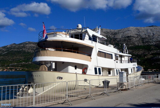 Ship Perla LA PERLA 7936806 Crew Reviews | Offshore Ship Advisor